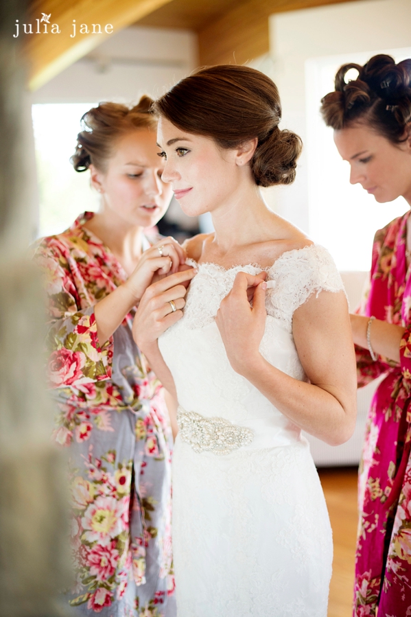 Timeless Wedding Photography by Connecticut Wedding Photographer Julia Jane Studios  